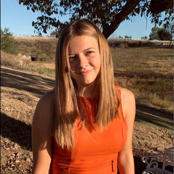 Meet your Posher, Mackenzie - Picture 1 of 1